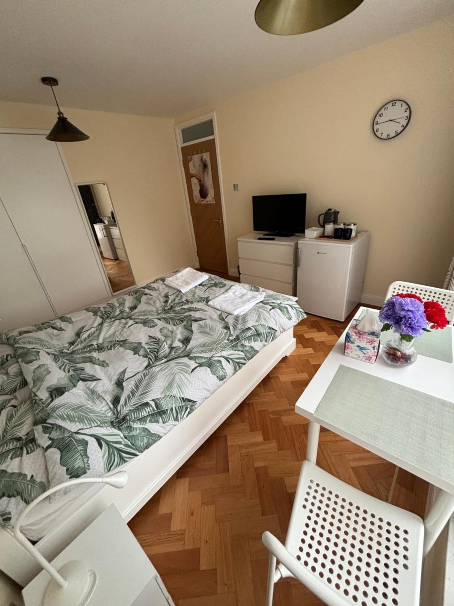 Wembley Stadium Large Double Room Londra Dış mekan fotoğraf